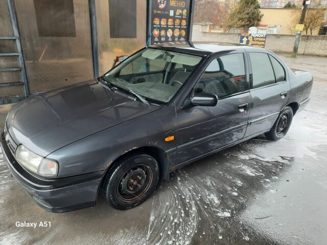 Серый Ниссан Примера, объемом двигателя 1.6 л и пробегом 280 тыс. км за 1000 $, фото 1 на Automoto.ua