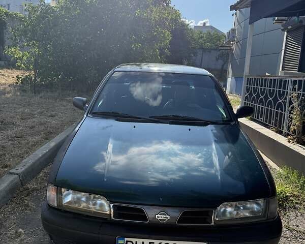 Сірий Ніссан Прімера, об'ємом двигуна 1.6 л та пробігом 222 тис. км за 2200 $, фото 1 на Automoto.ua