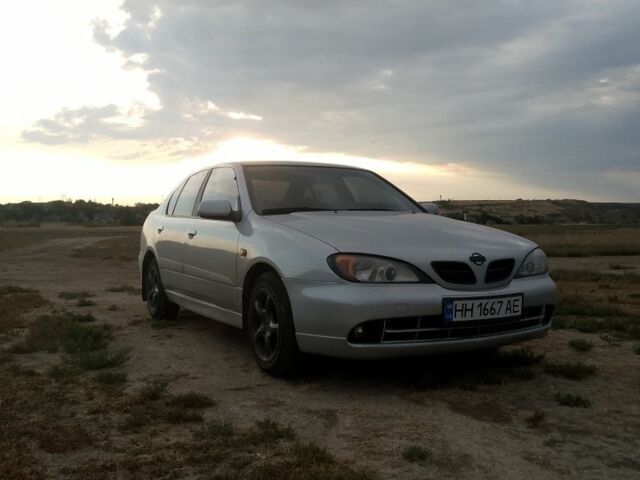 Сірий Ніссан Прімера, об'ємом двигуна 2 л та пробігом 200 тис. км за 2600 $, фото 1 на Automoto.ua