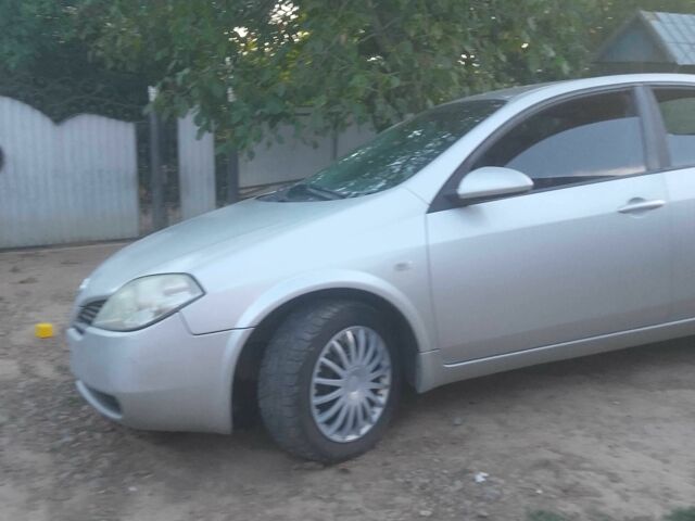 Серый Ниссан Примера, объемом двигателя 1.8 л и пробегом 255 тыс. км за 4000 $, фото 1 на Automoto.ua