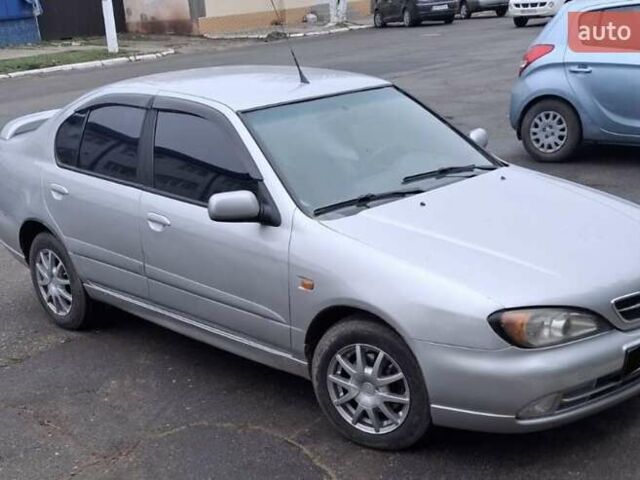 Серый Ниссан Примера, объемом двигателя 1.6 л и пробегом 208 тыс. км за 3500 $, фото 1 на Automoto.ua