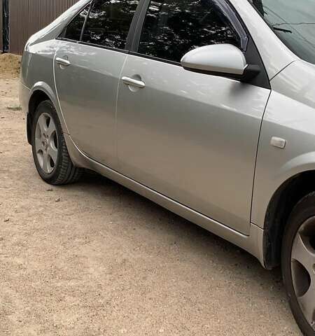 Серый Ниссан Примера, объемом двигателя 2 л и пробегом 270 тыс. км за 3600 $, фото 1 на Automoto.ua