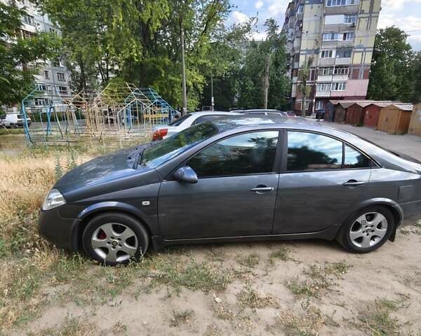 Серый Ниссан Примера, объемом двигателя 1.77 л и пробегом 180 тыс. км за 2000 $, фото 1 на Automoto.ua