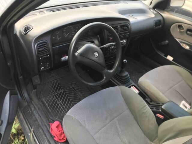 Серый Ниссан Примера, объемом двигателя 0 л и пробегом 200 тыс. км за 814 $, фото 1 на Automoto.ua