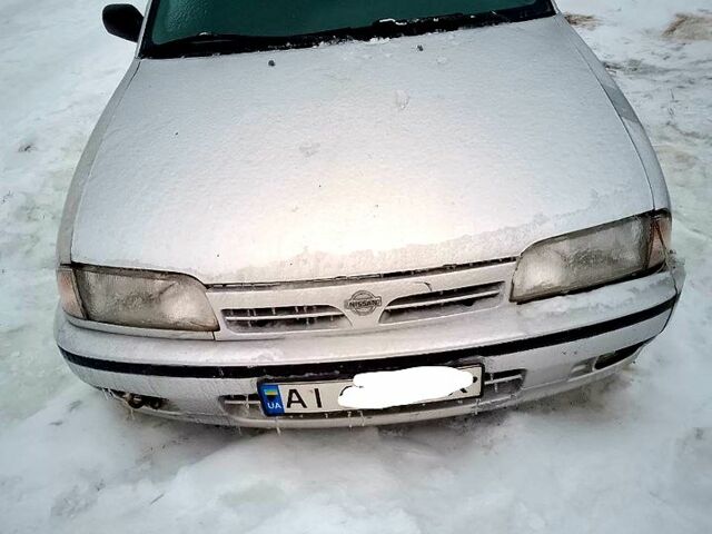 Сірий Ніссан Прімера, об'ємом двигуна 2 л та пробігом 440 тис. км за 2200 $, фото 1 на Automoto.ua