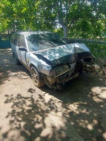 Сірий Ніссан Прімера, об'ємом двигуна 2 л та пробігом 70 тис. км за 2000 $, фото 1 на Automoto.ua