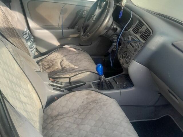 Серый Ниссан Примера, объемом двигателя 0 л и пробегом 200 тыс. км за 1200 $, фото 1 на Automoto.ua