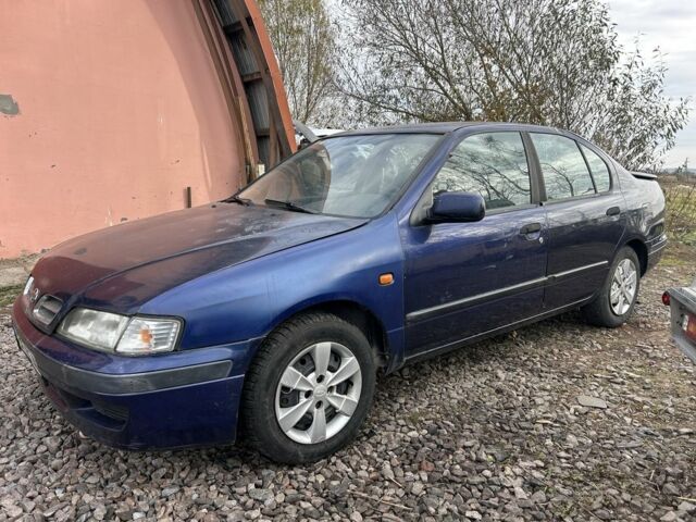 Синій Ніссан Прімера, об'ємом двигуна 2 л та пробігом 200 тис. км за 1000 $, фото 1 на Automoto.ua