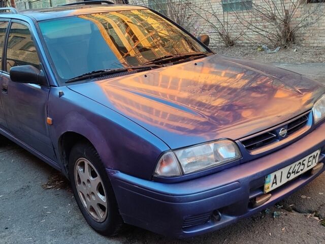 Синій Ніссан Прімера, об'ємом двигуна 2 л та пробігом 400 тис. км за 1500 $, фото 1 на Automoto.ua