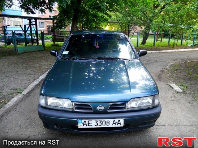 Зелений Ніссан Прімера, об'ємом двигуна 1.6 л та пробігом 120 тис. км за 1700 $, фото 1 на Automoto.ua