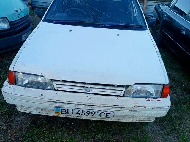 Белый Ниссан Пульсар, объемом двигателя 1.7 л и пробегом 0 тыс. км за 700 $, фото 1 на Automoto.ua