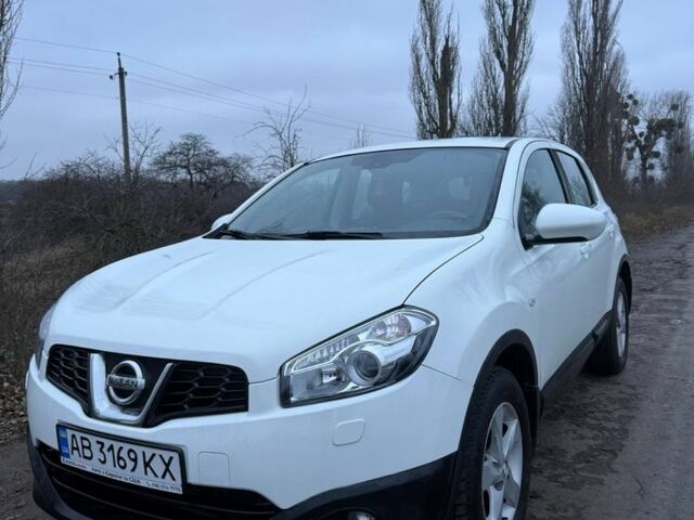 Белый Ниссан Кашкай, объемом двигателя 1.6 л и пробегом 191 тыс. км за 12500 $, фото 1 на Automoto.ua
