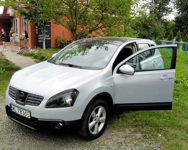 Білий Ніссан Кашкай, об'ємом двигуна 1.5 л та пробігом 155 тис. км за 7550 $, фото 1 на Automoto.ua