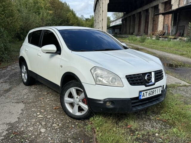 Белый Ниссан Кашкай, объемом двигателя 1.5 л и пробегом 300 тыс. км за 6450 $, фото 1 на Automoto.ua