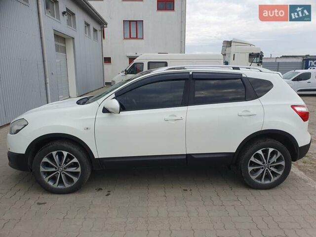 Белый Ниссан Кашкай, объемом двигателя 1.5 л и пробегом 260 тыс. км за 10600 $, фото 1 на Automoto.ua