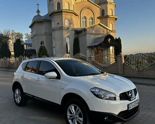 Белый Ниссан Кашкай, объемом двигателя 1.5 л и пробегом 230 тыс. км за 9700 $, фото 1 на Automoto.ua