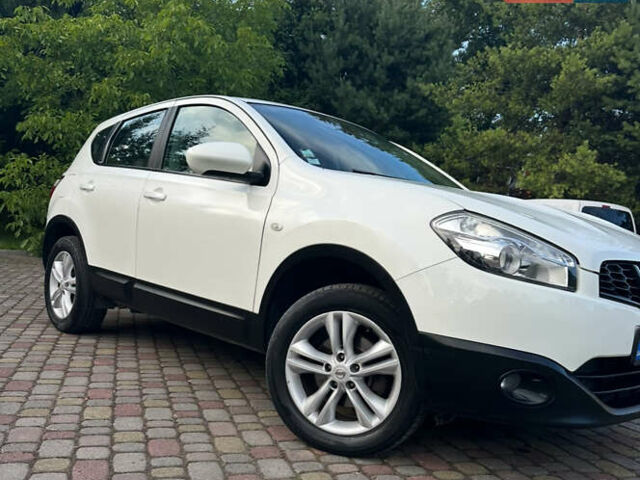 Білий Ніссан Кашкай, об'ємом двигуна 1.5 л та пробігом 220 тис. км за 9500 $, фото 1 на Automoto.ua