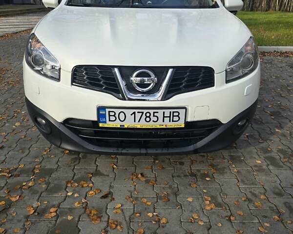 Белый Ниссан Кашкай, объемом двигателя 2 л и пробегом 246 тыс. км за 10200 $, фото 1 на Automoto.ua