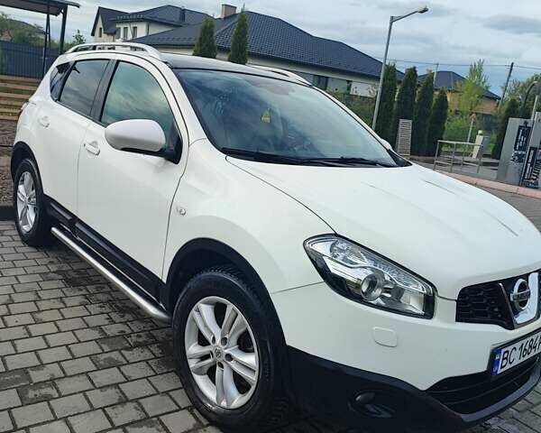 Білий Ніссан Кашкай, об'ємом двигуна 1.5 л та пробігом 270 тис. км за 10250 $, фото 1 на Automoto.ua