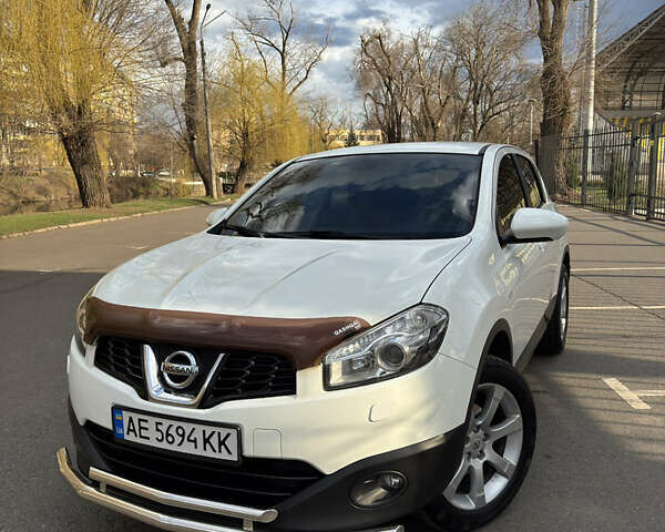 Білий Ніссан Кашкай, об'ємом двигуна 2 л та пробігом 147 тис. км за 12300 $, фото 1 на Automoto.ua