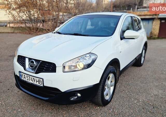 Білий Ніссан Кашкай, об'ємом двигуна 2 л та пробігом 115 тис. км за 9900 $, фото 1 на Automoto.ua