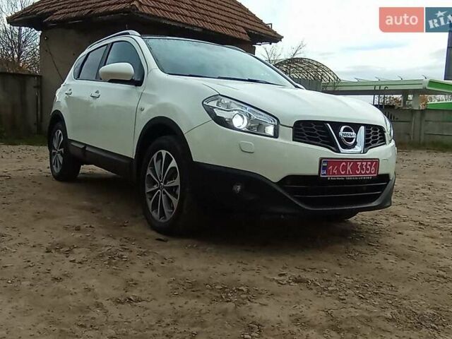 Білий Ніссан Кашкай, об'ємом двигуна 2 л та пробігом 231 тис. км за 11800 $, фото 1 на Automoto.ua