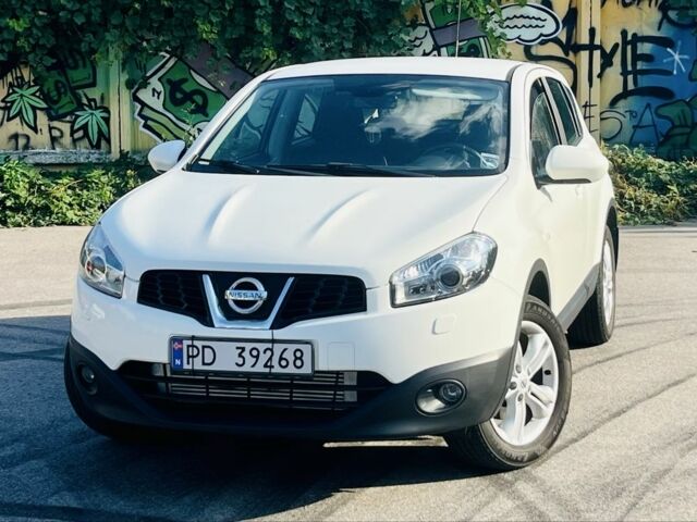 Белый Ниссан Кашкай, объемом двигателя 2 л и пробегом 225 тыс. км за 6500 $, фото 1 на Automoto.ua