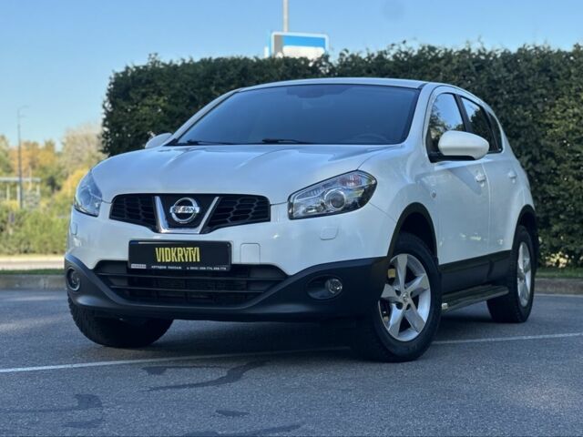 Белый Ниссан Кашкай, объемом двигателя 2 л и пробегом 152 тыс. км за 10600 $, фото 1 на Automoto.ua