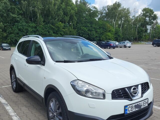 Белый Ниссан Кашкай, объемом двигателя 2 л и пробегом 194 тыс. км за 11400 $, фото 1 на Automoto.ua
