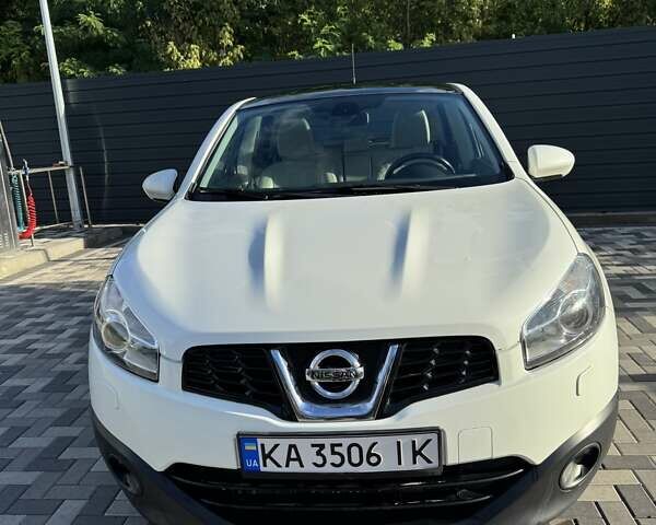 Білий Ніссан Кашкай, об'ємом двигуна 2 л та пробігом 161 тис. км за 10950 $, фото 1 на Automoto.ua