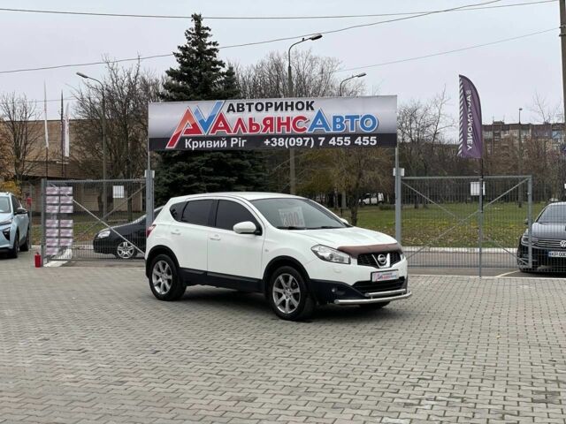 Белый Ниссан Кашкай, объемом двигателя 2 л и пробегом 149 тыс. км за 10900 $, фото 1 на Automoto.ua