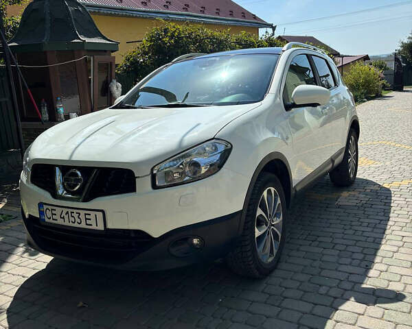 Белый Ниссан Кашкай, объемом двигателя 1.6 л и пробегом 210 тыс. км за 11900 $, фото 1 на Automoto.ua