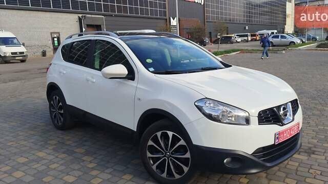 Білий Ніссан Кашкай, об'ємом двигуна 1.5 л та пробігом 169 тис. км за 12800 $, фото 1 на Automoto.ua