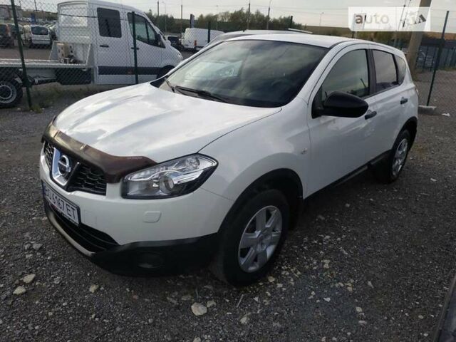 Белый Ниссан Кашкай, объемом двигателя 1.6 л и пробегом 125 тыс. км за 10250 $, фото 1 на Automoto.ua