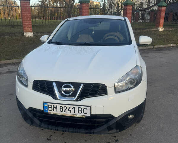 Белый Ниссан Кашкай, объемом двигателя 1.6 л и пробегом 202 тыс. км за 9500 $, фото 1 на Automoto.ua