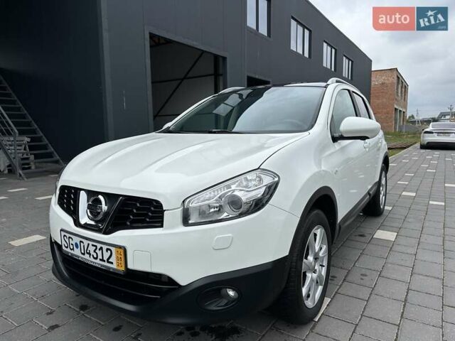 Белый Ниссан Кашкай, объемом двигателя 2 л и пробегом 195 тыс. км за 12250 $, фото 1 на Automoto.ua