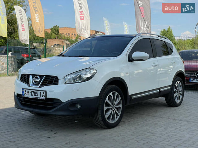 Белый Ниссан Кашкай, объемом двигателя 2 л и пробегом 120 тыс. км за 12955 $, фото 1 на Automoto.ua