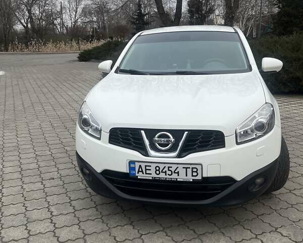 Білий Ніссан Кашкай, об'ємом двигуна 2 л та пробігом 147 тис. км за 12499 $, фото 1 на Automoto.ua