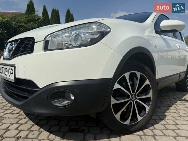 Білий Ніссан Кашкай, об'ємом двигуна 1.46 л та пробігом 237 тис. км за 11111 $, фото 1 на Automoto.ua