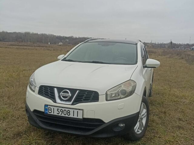 Белый Ниссан Кашкай, объемом двигателя 2 л и пробегом 118 тыс. км за 12400 $, фото 1 на Automoto.ua
