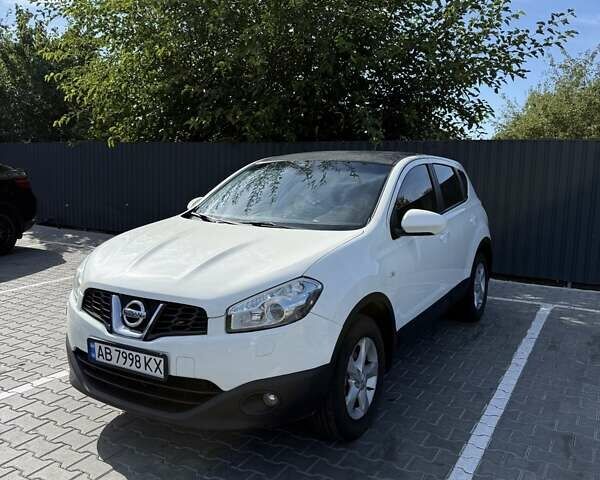Белый Ниссан Кашкай, объемом двигателя 2 л и пробегом 178 тыс. км за 11300 $, фото 1 на Automoto.ua