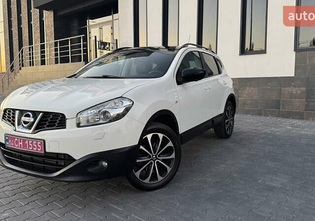 Белый Ниссан Кашкай, объемом двигателя 1.6 л и пробегом 231 тыс. км за 12399 $, фото 1 на Automoto.ua