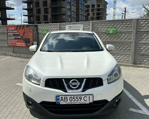 Белый Ниссан Кашкай, объемом двигателя 2 л и пробегом 153 тыс. км за 12500 $, фото 1 на Automoto.ua