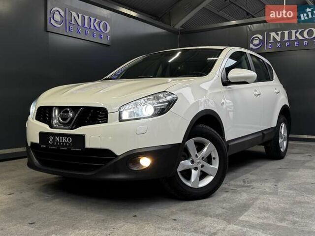 Білий Ніссан Кашкай, об'ємом двигуна 1.6 л та пробігом 141 тис. км за 10000 $, фото 1 на Automoto.ua