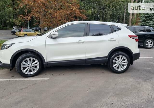 Белый Ниссан Кашкай, объемом двигателя 2 л и пробегом 97 тыс. км за 15400 $, фото 1 на Automoto.ua