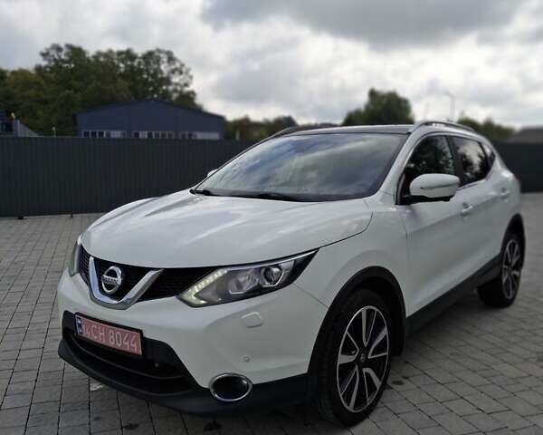 Білий Ніссан Кашкай, об'ємом двигуна 1.6 л та пробігом 211 тис. км за 14200 $, фото 1 на Automoto.ua