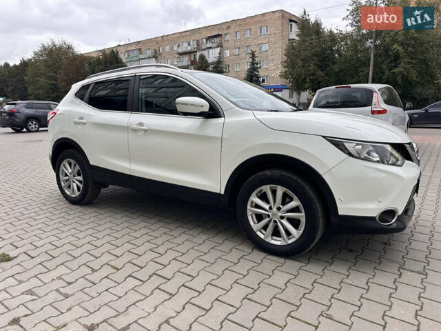 Белый Ниссан Кашкай, объемом двигателя 1.5 л и пробегом 167 тыс. км за 13800 $, фото 1 на Automoto.ua