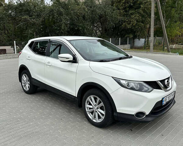 Білий Ніссан Кашкай, об'ємом двигуна 1.6 л та пробігом 133 тис. км за 13700 $, фото 1 на Automoto.ua