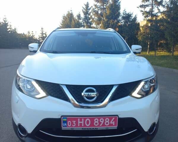 Білий Ніссан Кашкай, об'ємом двигуна 1.5 л та пробігом 229 тис. км за 15800 $, фото 1 на Automoto.ua