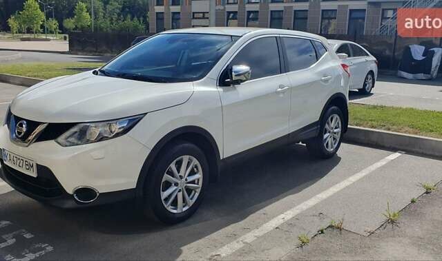 Білий Ніссан Кашкай, об'ємом двигуна 1.2 л та пробігом 145 тис. км за 14200 $, фото 1 на Automoto.ua